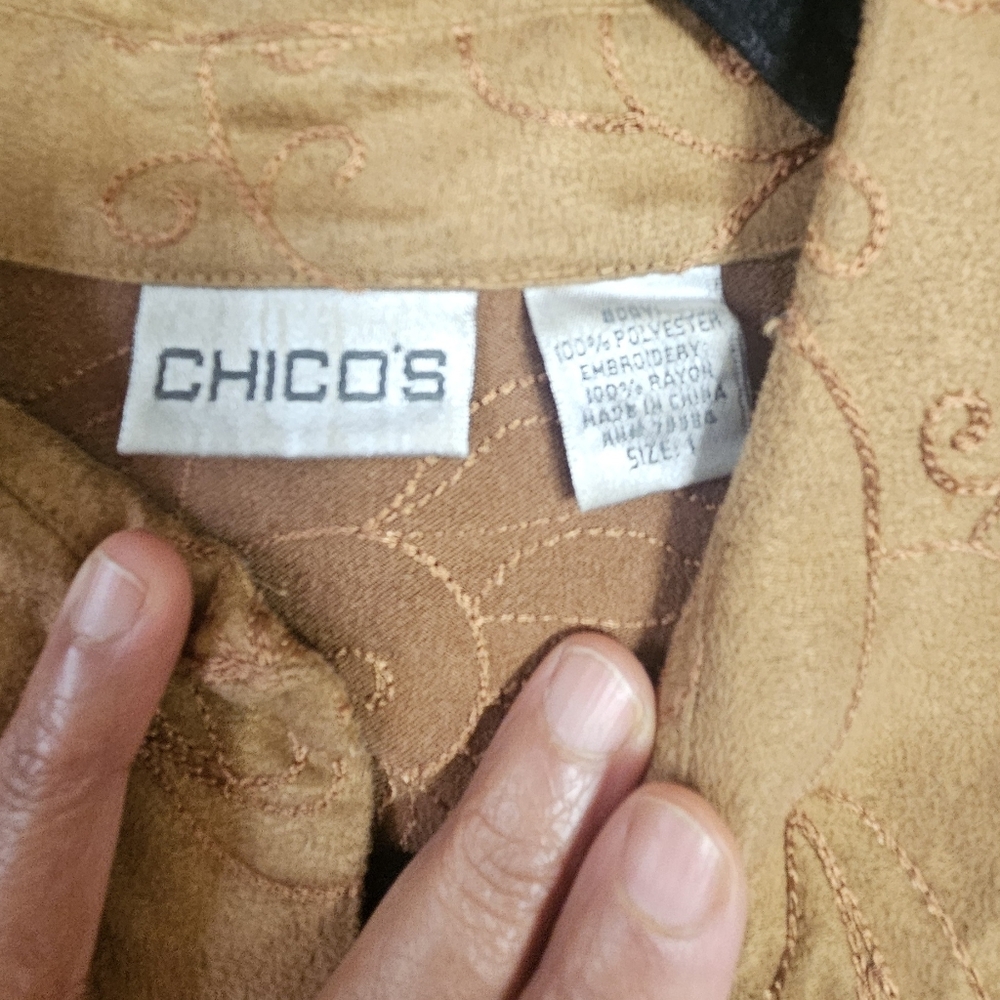 Smooth Button Shirt - Picture 5 of 6